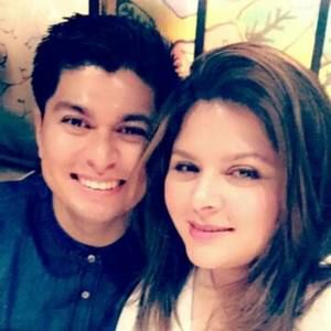 Meet your Posher, Elizabeth